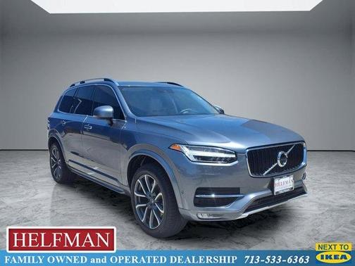 Gray 2017 Volvo XC90 T6 Momentum