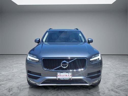 Gray 2017 Volvo XC90 T6 Momentum