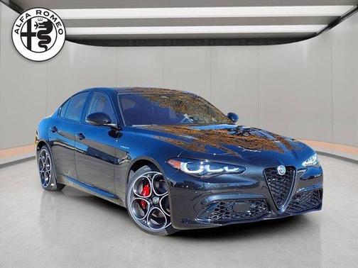 2025 Alfa Romeo Giulia Base