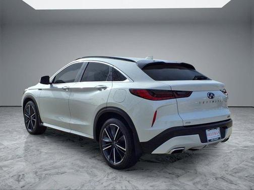 2023 INFINITI QX55 LUXE