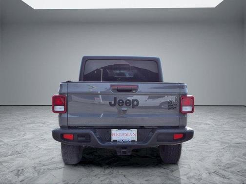 2022 Jeep Gladiator Sport