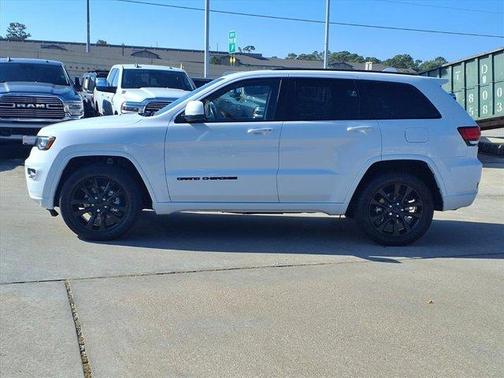 2020 Jeep Grand Cherokee Altitude