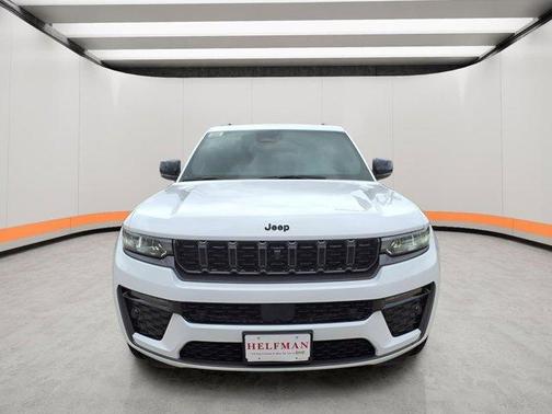 Bright White Clearcoat 2026 Jeep Grand Cherokee Limited