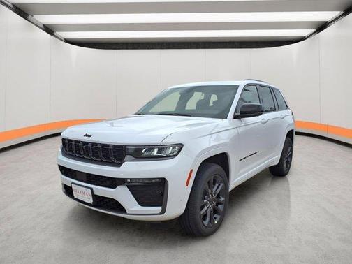Bright White Clearcoat 2026 Jeep Grand Cherokee Limited