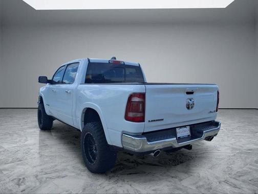Bright White Clearcoat 2022 RAM 1500 Laramie