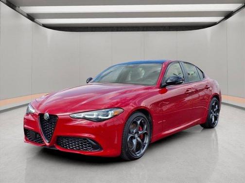 2025 Alfa Romeo Giulia EDITION