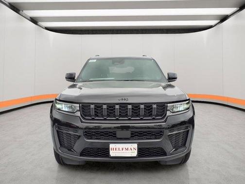 Diamond Black 2026 Jeep Grand Cherokee L Laredo