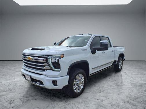 Summit White 2025 Chevrolet Silverado 2500 High Country