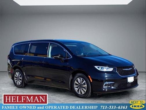 2024 Chrysler Pacifica Hybrid Select