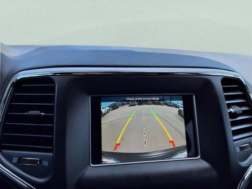 2021 Jeep Grand Cherokee Laredo E