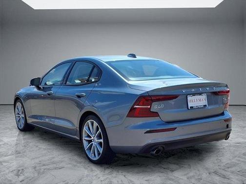 2021 Volvo S60 T5 Momentum
