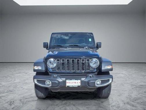 Black Clearcoat 2024 Jeep Gladiator Sport