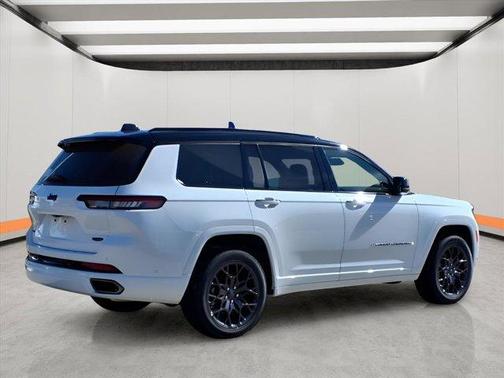 2025 Jeep Grand Cherokee L Summit