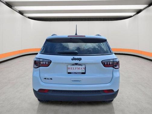 Bright White Clearcoat 2026 Jeep Compass Latitude