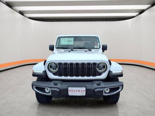 Bright White Clearcoat 2026 Jeep Gladiator Texas Trail