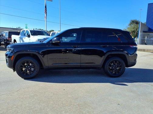 2024 Jeep Grand Cherokee Laredo