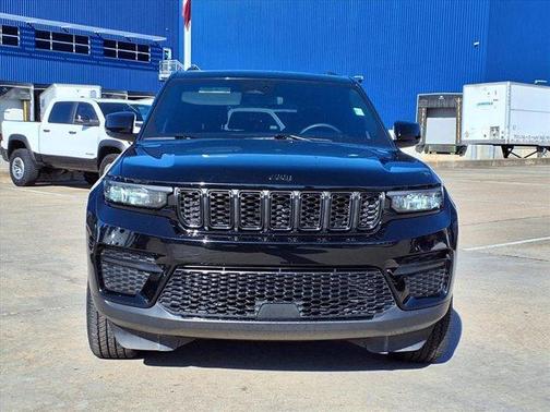 2024 Jeep Grand Cherokee Laredo