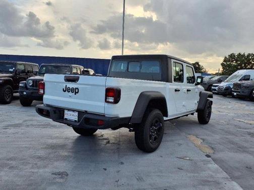 2025 Jeep Gladiator Sport