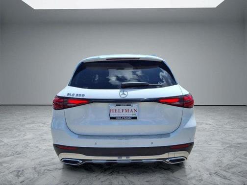 White 2023 Mercedes-Benz GLC 300 Base