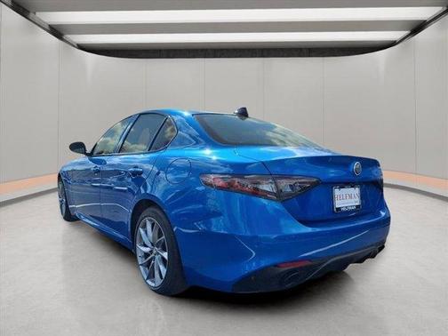 2025 Alfa Romeo Giulia Base