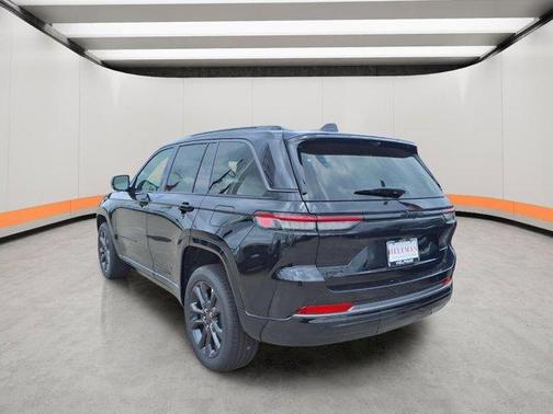 Diamond Black 2026 Jeep Grand Cherokee Limited