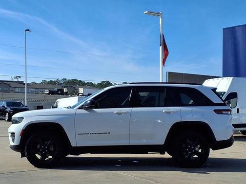 2023 Jeep Grand Cherokee Altitude