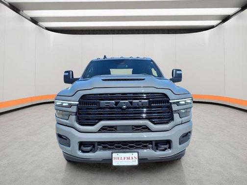 Ceramic White 2027 RAM 2500