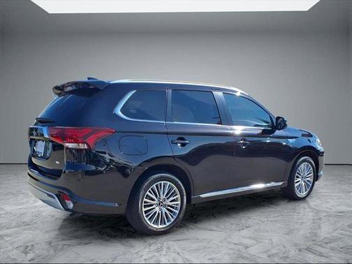 2022 Mitsubishi Outlander PHEV SEL