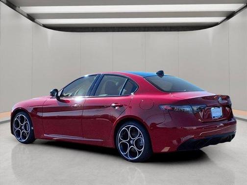 2025 Alfa Romeo Giulia Base