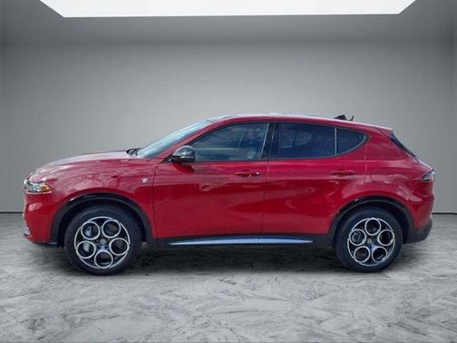 Rosso 2024 Alfa Romeo Tonale Ti