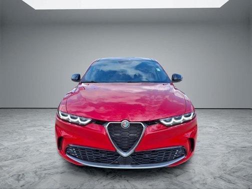 Rosso 2024 Alfa Romeo Tonale Ti