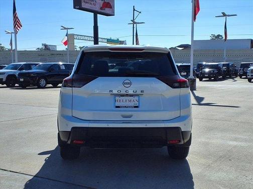 2025 Nissan Rogue SV