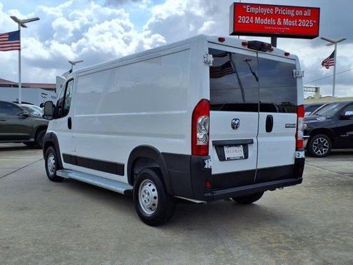 2023 RAM ProMaster 2500 Base