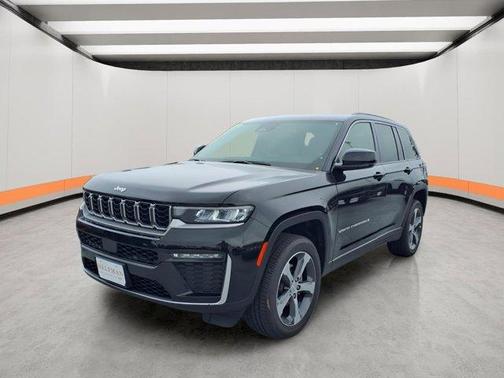 Diamond Black 2026 Jeep Grand Cherokee Limited