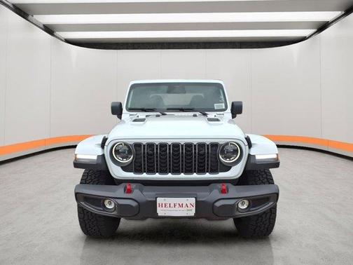 Bright White Clearcoat 2026 Jeep Gladiator Rubicon