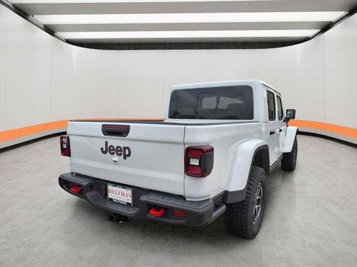 Bright White Clearcoat 2026 Jeep Gladiator Rubicon
