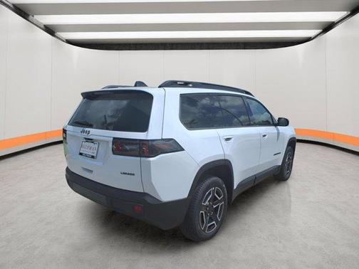 Bright White Clearcoat 2026 Jeep Cherokee LAREDO/LIMITED
