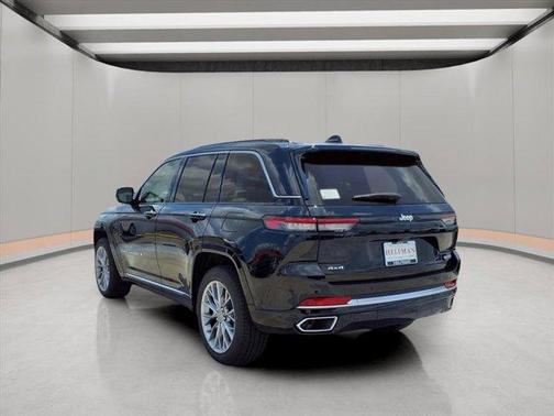 2025 Jeep Grand Cherokee Summit