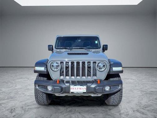 Sting Gray Clearcoat 2022 Jeep Gladiator Mojave