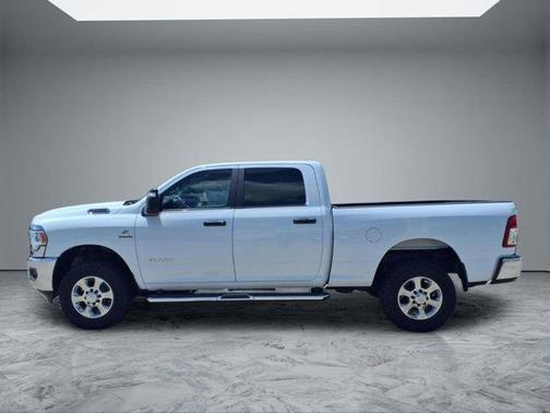 Bright White Clearcoat 2023 RAM 2500 Big Horn