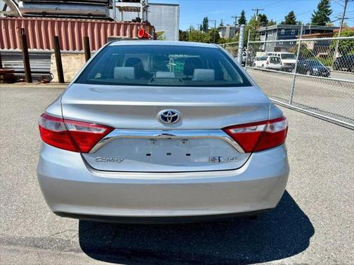 2015 Toyota Camry Hybrid SE