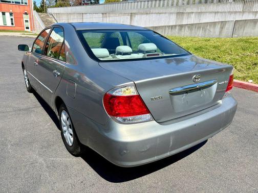 Phantom Gray Pearl 2005 Toyota Camry LE