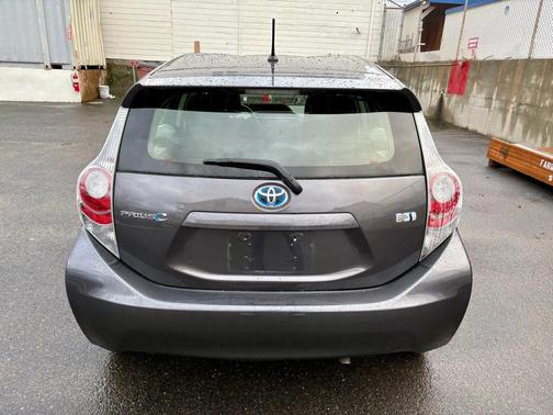 2014 Toyota Prius c Two