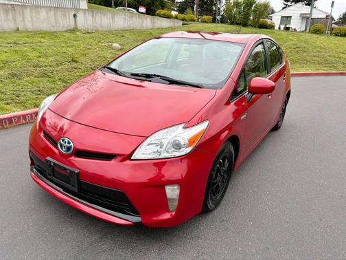 Barcelona Red Metallic 2015 Toyota Prius Two