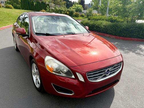 Flamenco Red Metallic 2013 Volvo S60 T5 Premier Plus