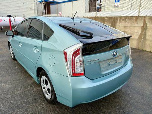 2014 Toyota Prius Two