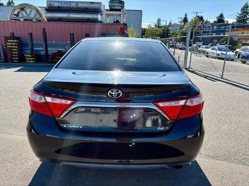 2016 Toyota Camry SE w/Special Edition Pkg