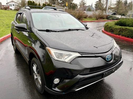 2016 Toyota RAV4 Hybrid XLE