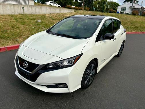 White 2019 Nissan Leaf SL