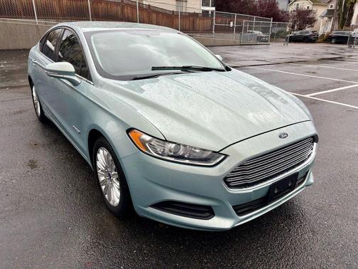 2013 Ford Fusion Hybrid SE Hybrid